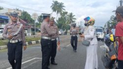 Polantas Lhokseumawe Respon Cepat Tangani Kecelakaan Maut di Jalan Medan-Banda Aceh